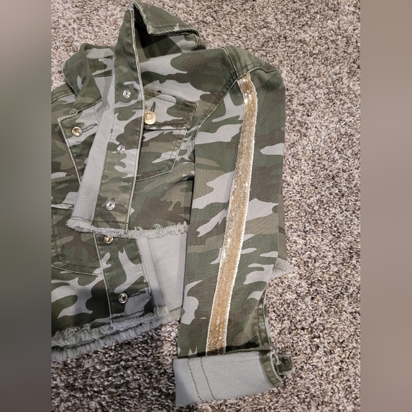 Girls camo jacket - Picture 4 of 5